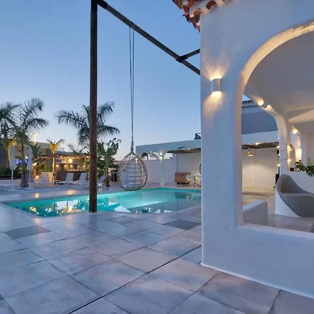 Villa8 *