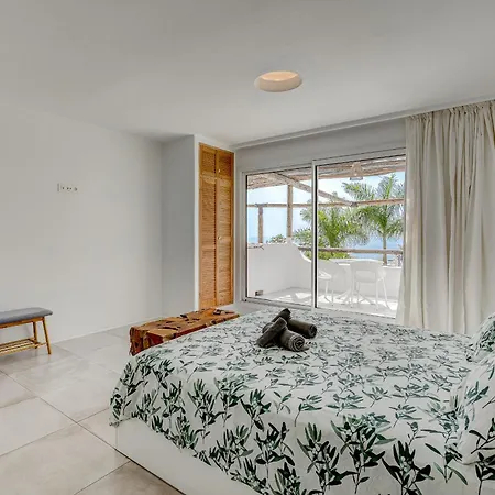 Villa8 וילה