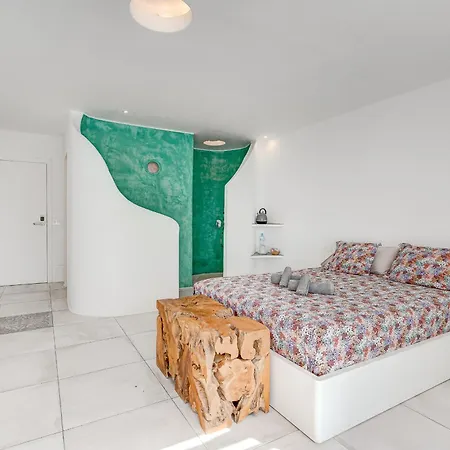 Villa8 *