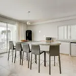 Villa Villa8 *
