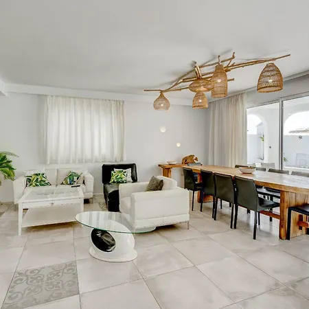 Villa8 بويرتو دي سانتياغو